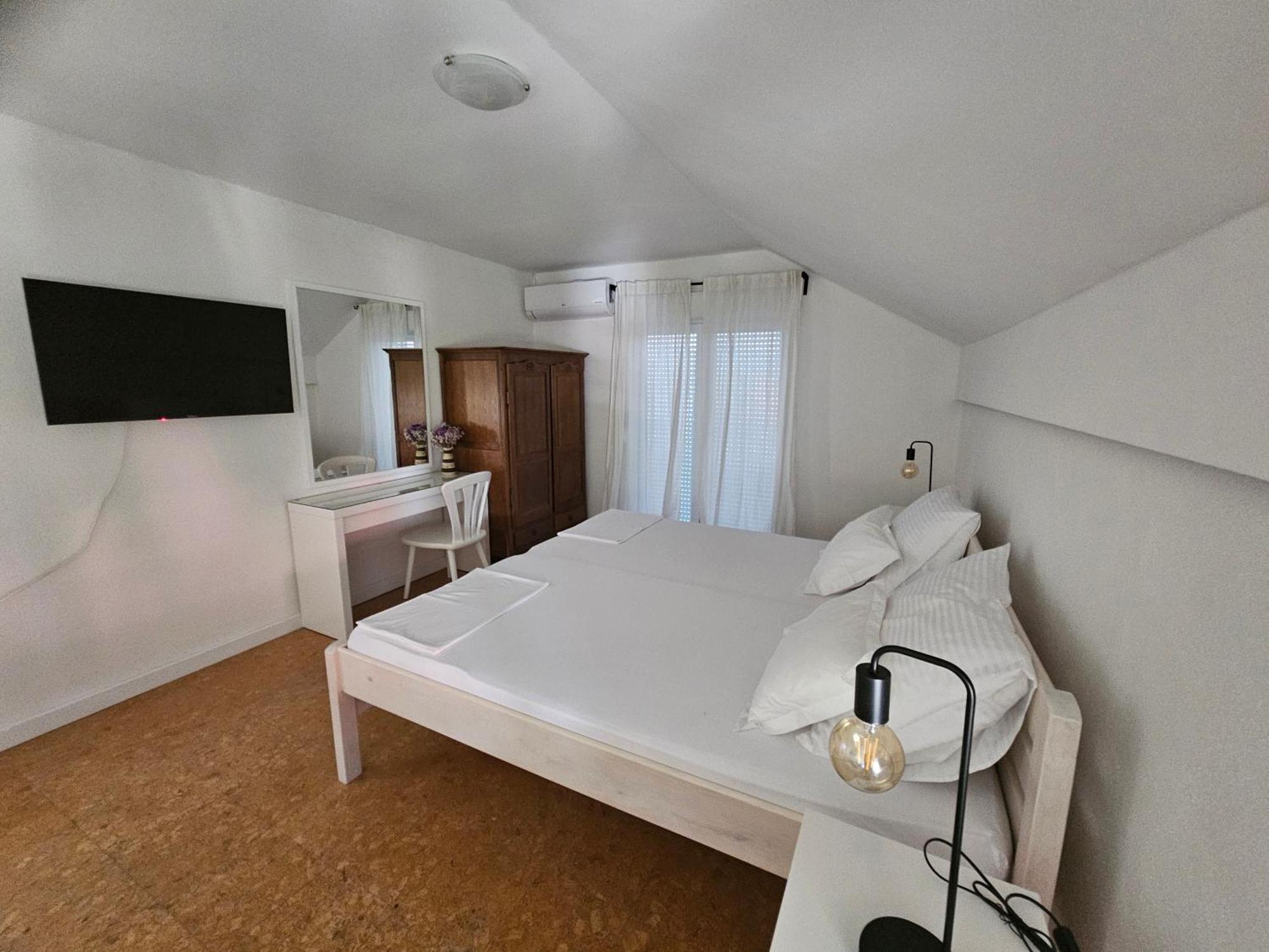 Sea Land 2 Apartment Trogir Exterior photo